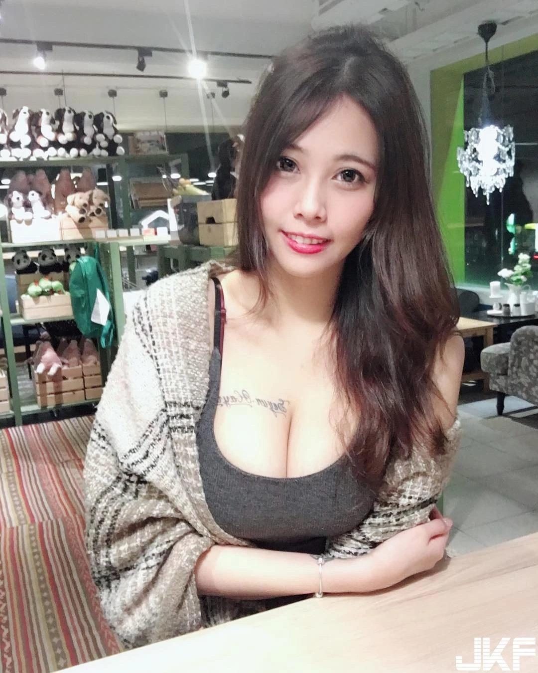 4871661.webp