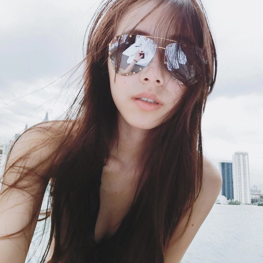 4275775.webp