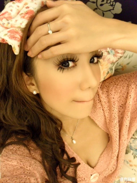 17360244.webp