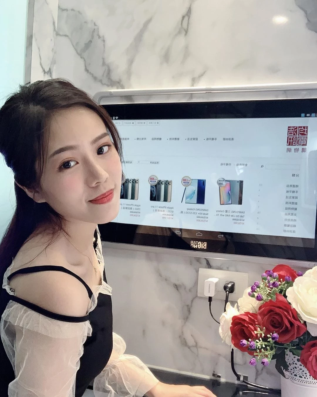 1705083.webp